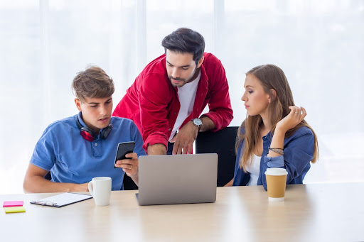 Ideal-for-Students-and-Young-Professionals